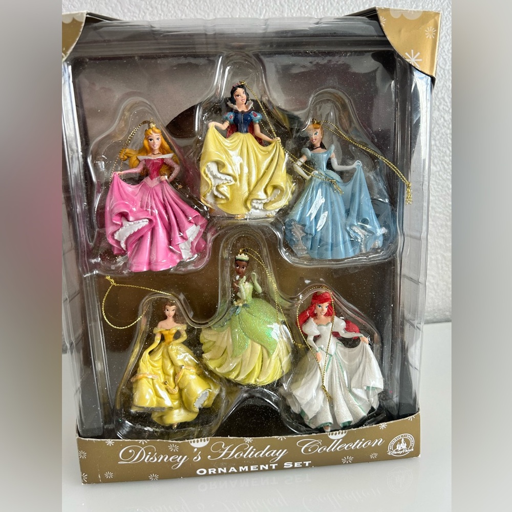 Disney Princess Ornament Set – Pink, Yellow, Blue, Green, White